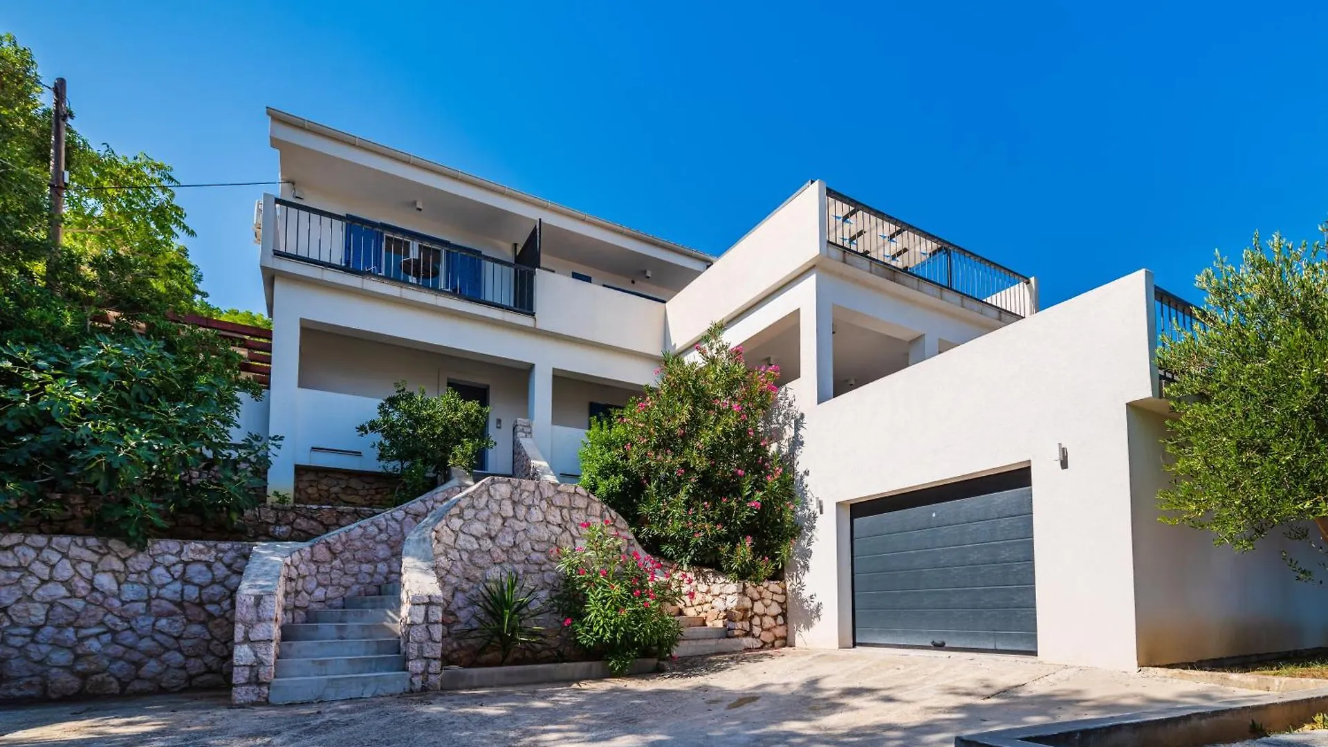 Infinity Dalmatia Apartments Vinjerac